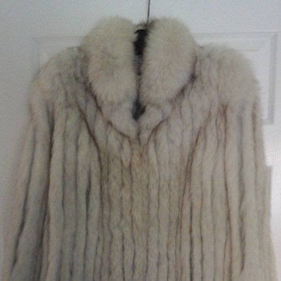 saga blue fox jacket